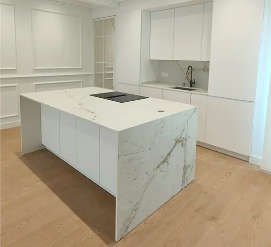 Encimera de mármol moderna para cocina minimalista